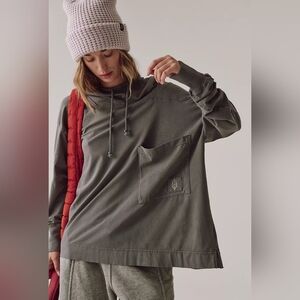 NWT FP Movement Hot Shot Hooded Layer, Gunmetal, Size Medium